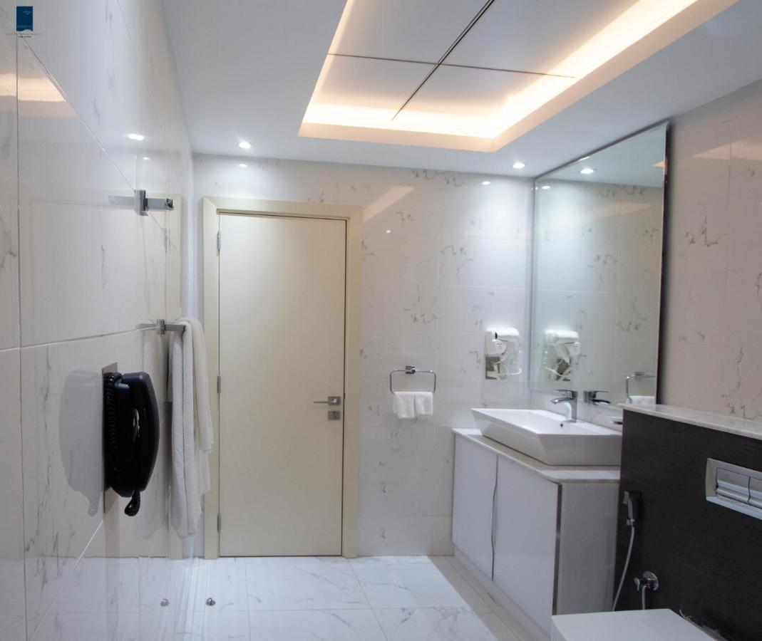 Samaya Hotel Apartment Дубай Екстер'єр фото